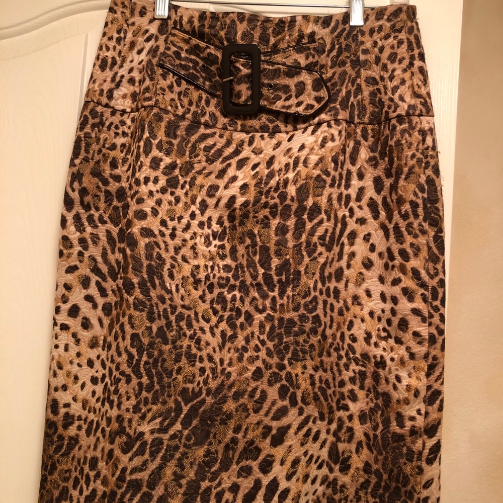 Sold—Leopard skirt❤️